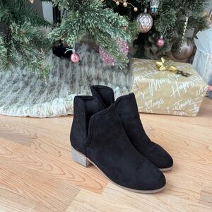 Seven7 Ankle Boots Size 6